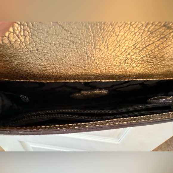 Gold Crossbody/Wallet - Picture 5 of 6